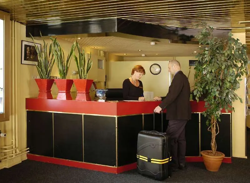 אמסטרדם Budget Trianon Hotel