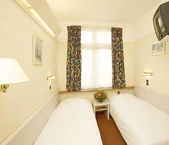 אמסטרדם Budget Trianon Hotel